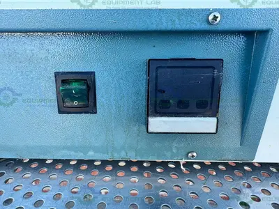 USED LINDBERG / BLUE M VO1218A VACUUM OVEN 6° TO 260°C, 1.5 CU. FT.