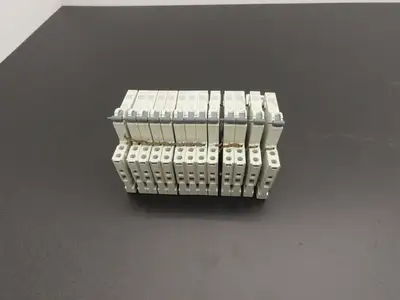 Siemens 5ST3010 Sentron Miniature Circuit Breaker Auxiliary Switch Lot of 13