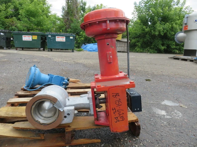 Honeywell Flowing 6"-150 Rotary Valve with Actuator and Positioner