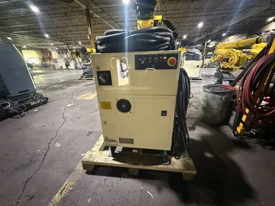 USED 2014 FANUC R-2000IB/210F + R30IB