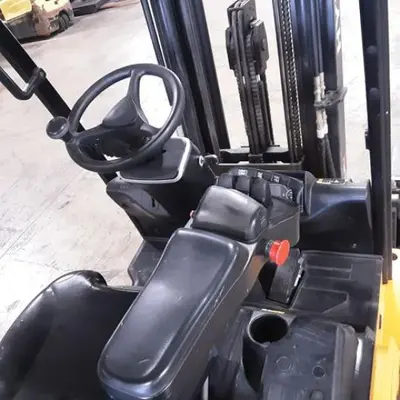 USED 2017 HYUNDAI 18BT-9