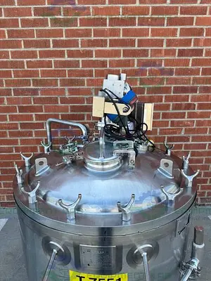 USED NORTHLAND 500 LITER STAINLESS STEEL JACKETED REACTOR FV/ 45 PSI W/ 0.5 HP MIXER