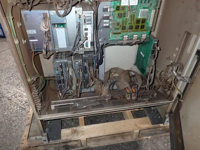USED 2012 YASKAWA MOTOMAN MOTOMANMH6