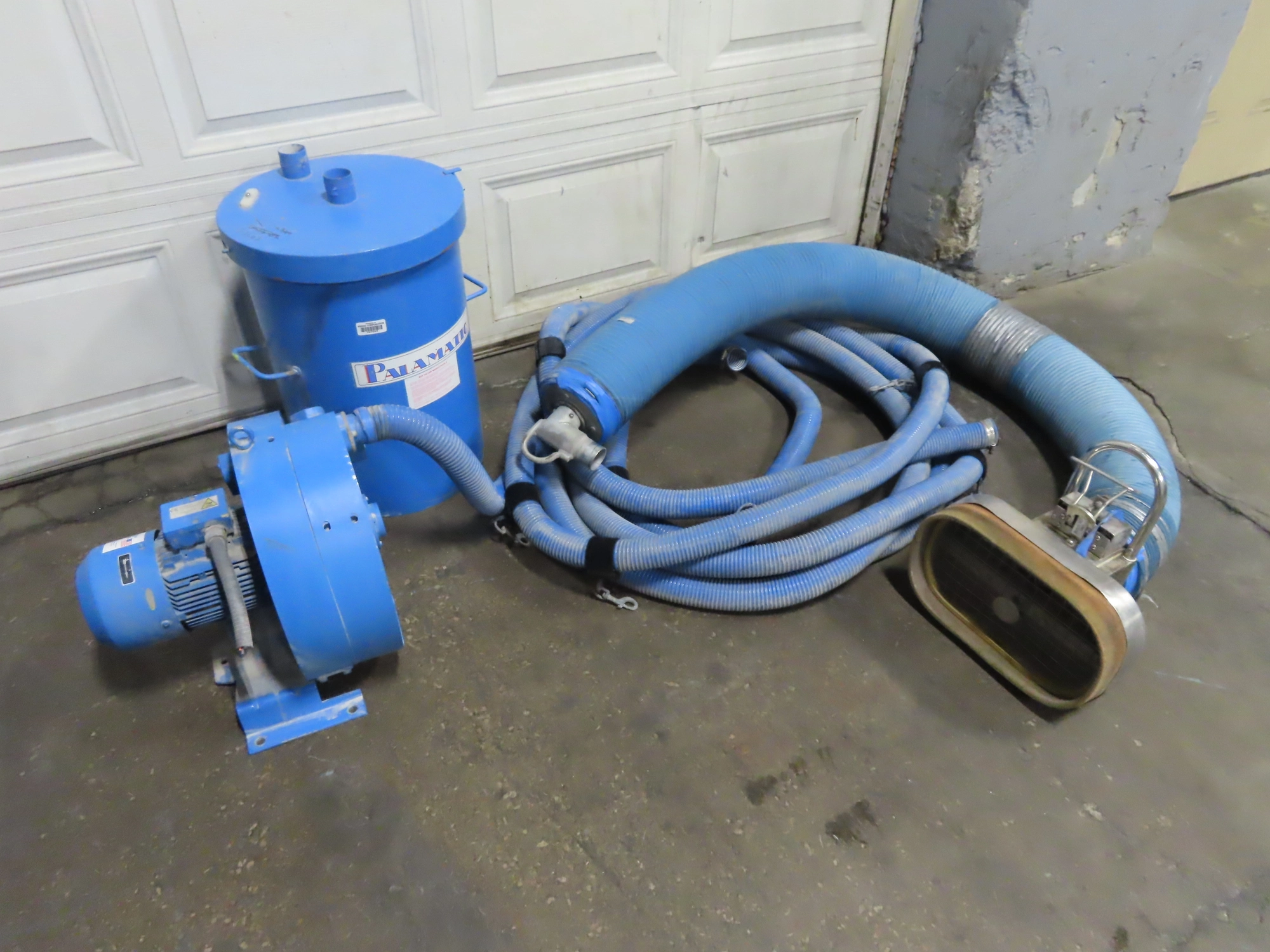 Palamatic Vacuum Lifter with Blower, Hose, and Lift