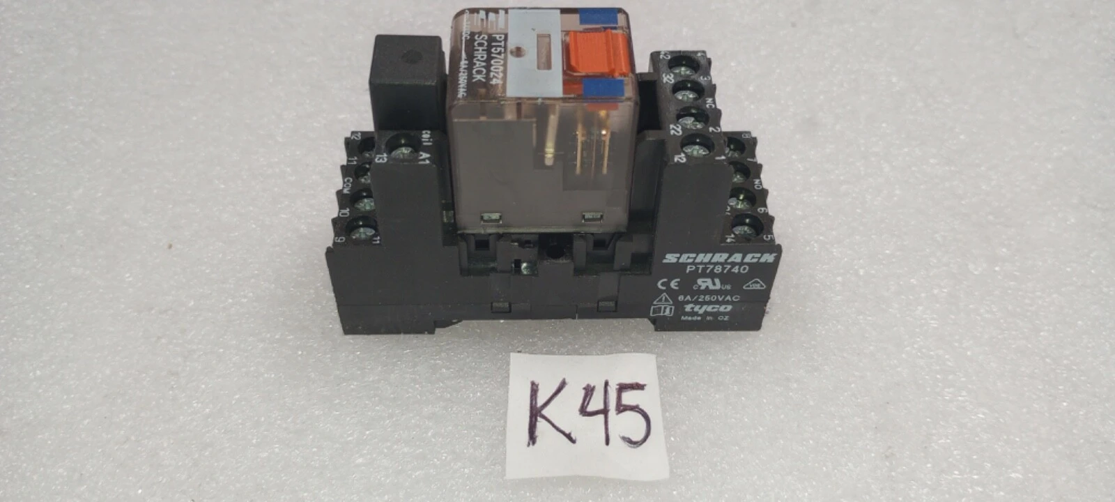 USED Schrack PT78740 + PT570024 +EM 09