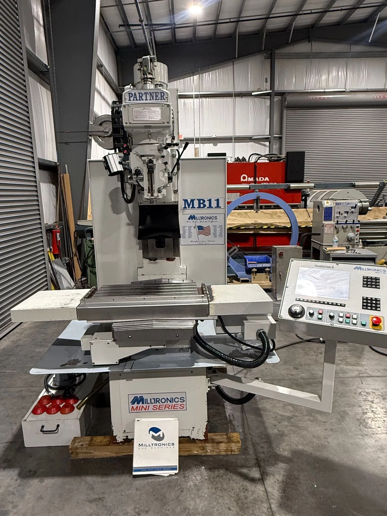 Used 2002 MILLTRONICS MB11 CNC Vertical Mills 8064 | GMT