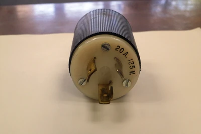 USED Hubbell 20 Amps, 125 Volts