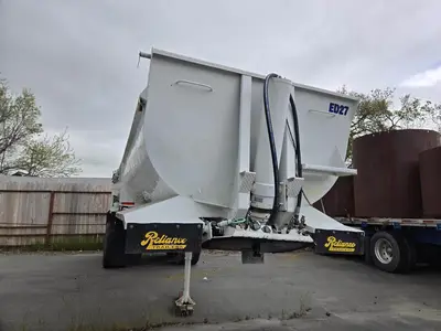 USED 1985 RELIANCE 28FT