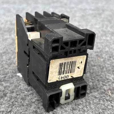 Used Allen-Bradley 100-A09N03 PLC Contactors California US | Davliegogo LLC #1708436