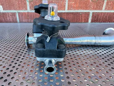 USED 2- ITT PURE FLO RA25MAX DIAPHRAGM VALVE W/ 1" TO 3/4" SANITARY FITTING