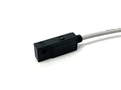 USED SMC AUTO REED SWITCH M8 3-PIN CONNECTION
