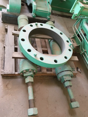 700 Ton Loewy Extrusion Press; 4 1/2" x 16" Billet