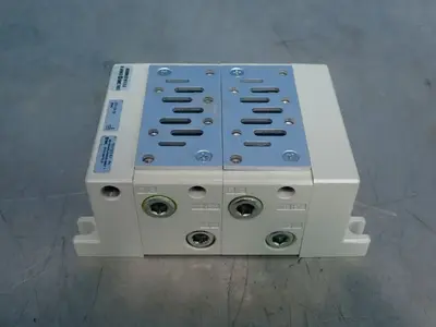 NEW SMC VV71203R03B