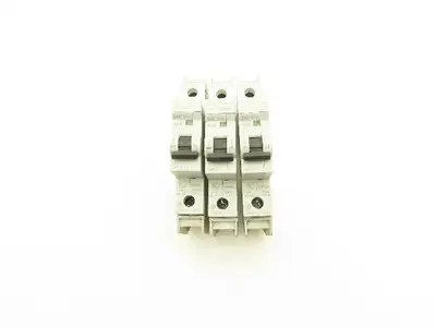 Cutler Hammer WMTC1010 1-Pole 10A Circuit Breaker Lot of 3