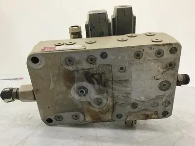 USED SPERRY VICKERS DG4V32APLT10JAS310