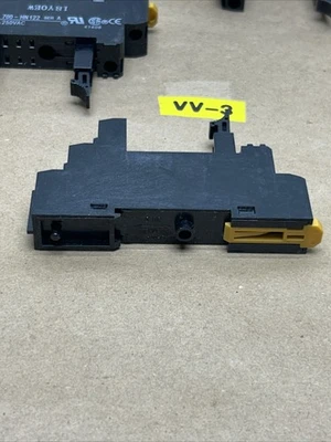 NEW Allen Bradley 700-HN122