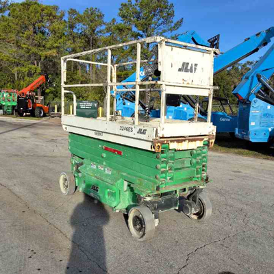USED 2017 JLG 3246ES