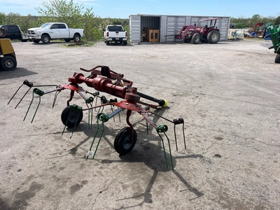WALTON 2 BASKET TEDDER Hay Tedder | County Equipment Company LLC (3)