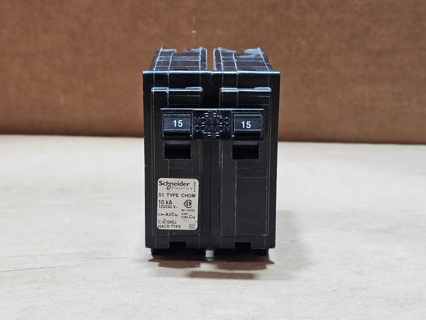 USED SCHNEIDER ELECTRIC CHOM215