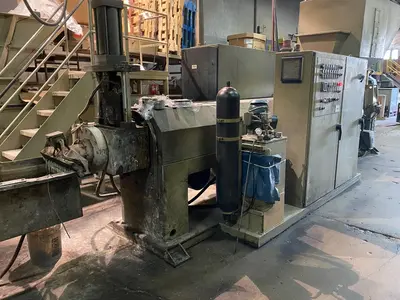 6″ NRM 30:1 Vented – Air Cooled – 400 HP Extruder