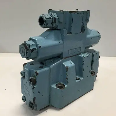 USED UCHIDA 4WEH16L1-60M0/6AG24