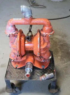 USED WILDEN M4