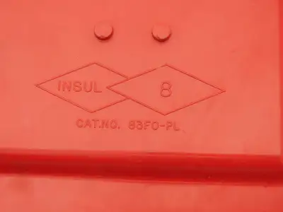 Insul-8 83FO-PL Hanger Clamp 300A Module Safe-Lec-Bar Lot of 2
