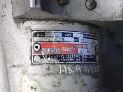 USED MILWAUKEE 5240