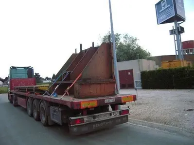 USED ANGLE PLATE 2830 X 1470