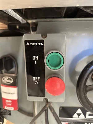 Used DELTA UNISAW Woodworking Table Saws California US | MachineryMax #1290080