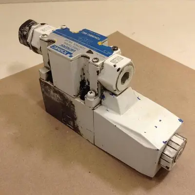 USED VICKERS DG4V36BMP7H750