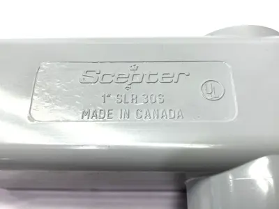 USED SCEPTER PVC CONDUIT BODY RIGHT ANGLE LINE RIGHT REMOVABLE COVER 1"