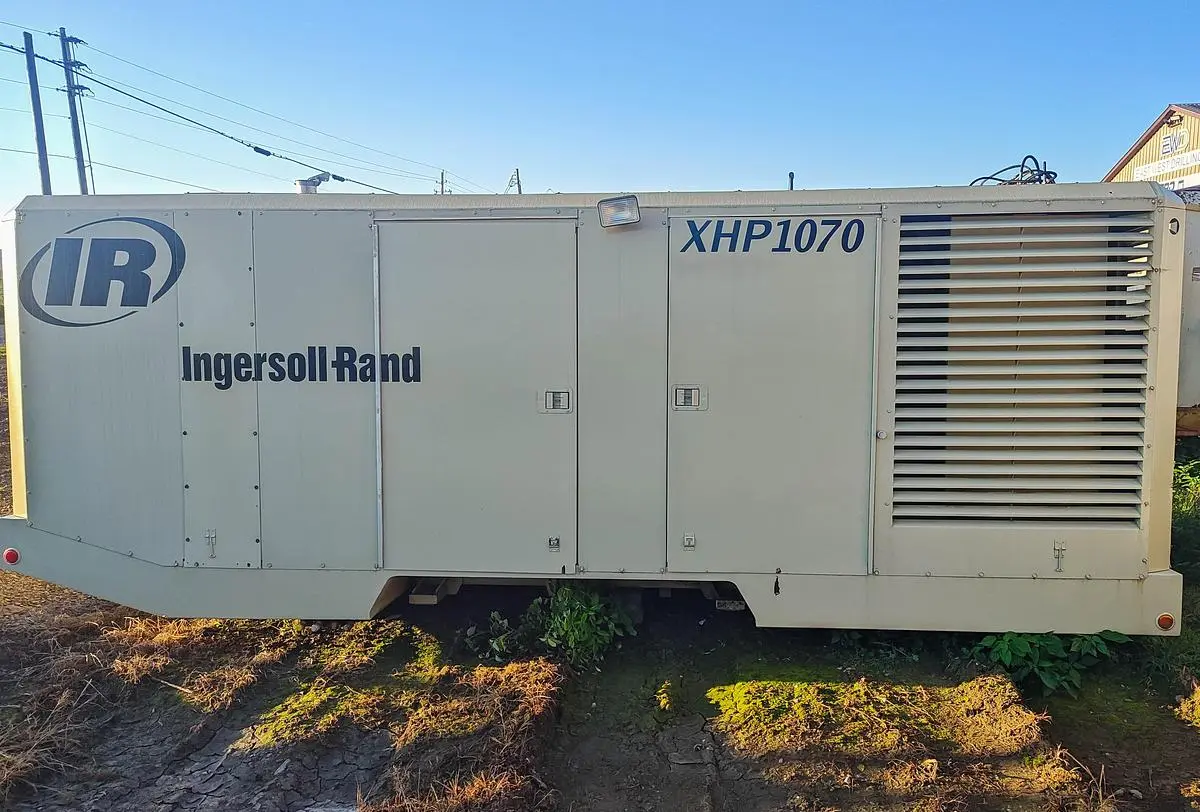 Used 2005 INGERSOLL-RAND XHP 1070 CFM / 350 PSI AIR COMPRESSOR High Pressure Air Compressors Pennsylvania US | East West Machinery & Drilling #1417815