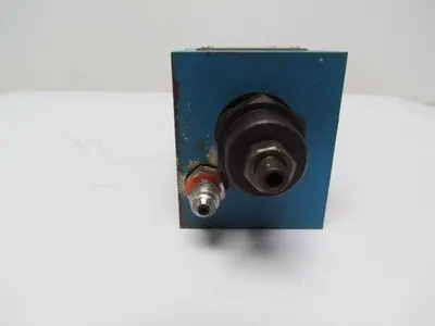 Vickers DGMX2-5-PP-BW-E-S-30 SystemStak Reversible Hydraulic Reducing Valve