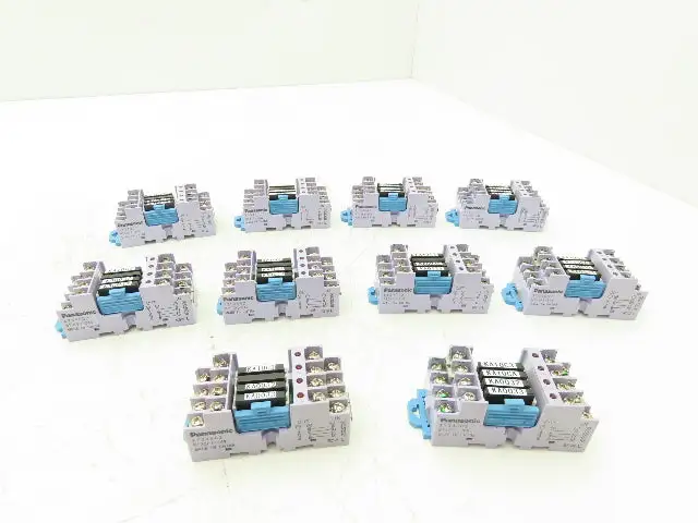 Panasonic AY34002 RT-3 Unit Relay 24VDC w/4 PCS PhotoMOS Power AQZ102 Lot of 10