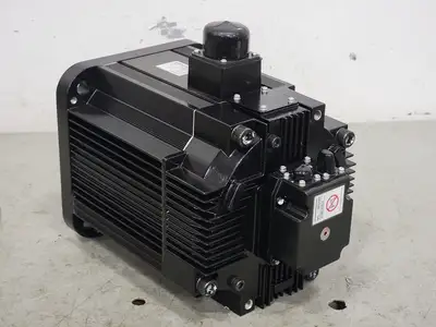 NEW YASKAWA SGMRS-37A2A-YR13