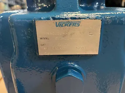 Used VICKERS PVH131C-RF-3S-10-CM7-31 Pumps | Surplus Asset Holdings #1206256