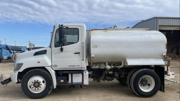Used 2017 Hino 338 Water Trucks Arkansas US | Rubbl #997354