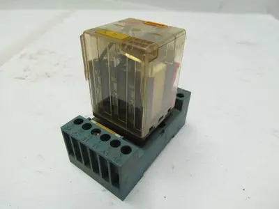 Specher Schuh CH1-3W-24VDC-MD 24V DC Relay W/Base