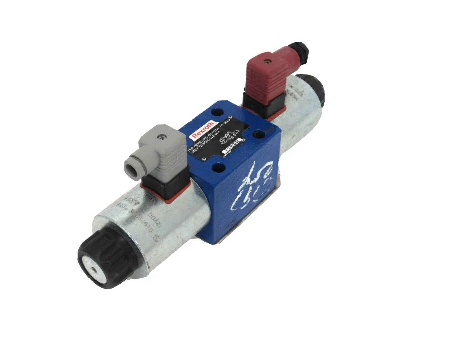 NEW REXROTH R978911960 SOLENOID VALVE 4WE10D33/OFCG12N9K4