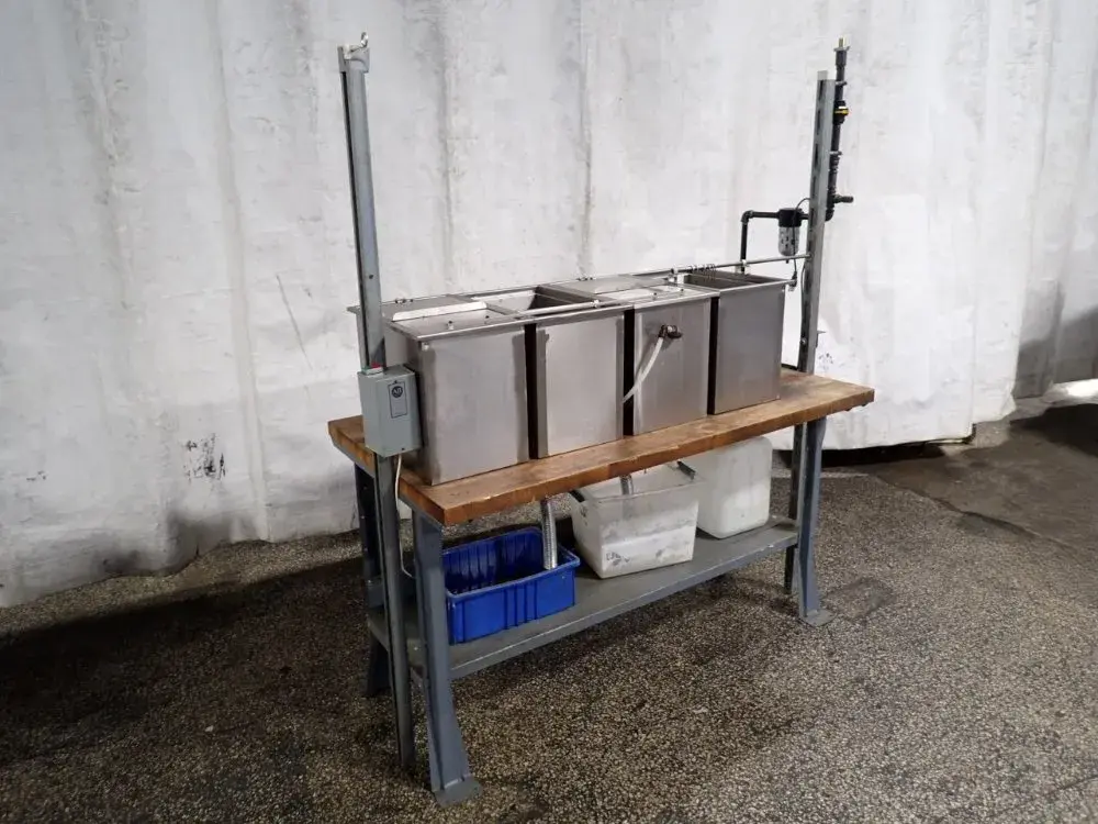 4 @ 8.5" X 15" X 13.5" Cleaning Station
