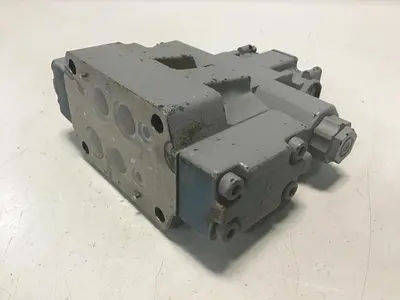 USED REXROTH 4WEH16L160M0/6AG24NPS-979-0