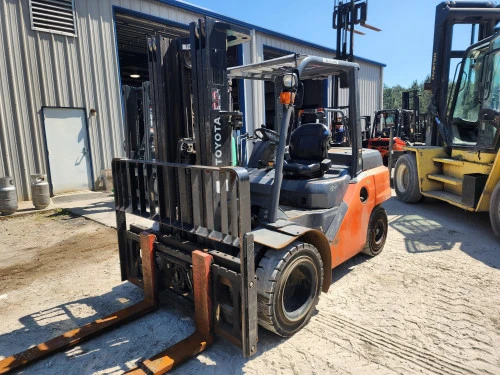 Used 2015 TOYOTA 8FD40U Misc Forklifts Pennsylvania US | National Lift Equipment #1368887