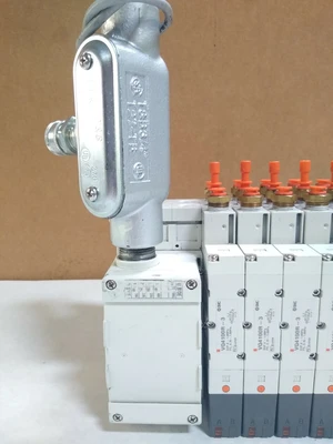 USED Smc VQ4100R-3  + (1) VVQ4000-10A-1