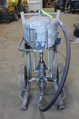 GRACO Xtreme X50 SPRAY PUMP | Levy Recovery Group (2)