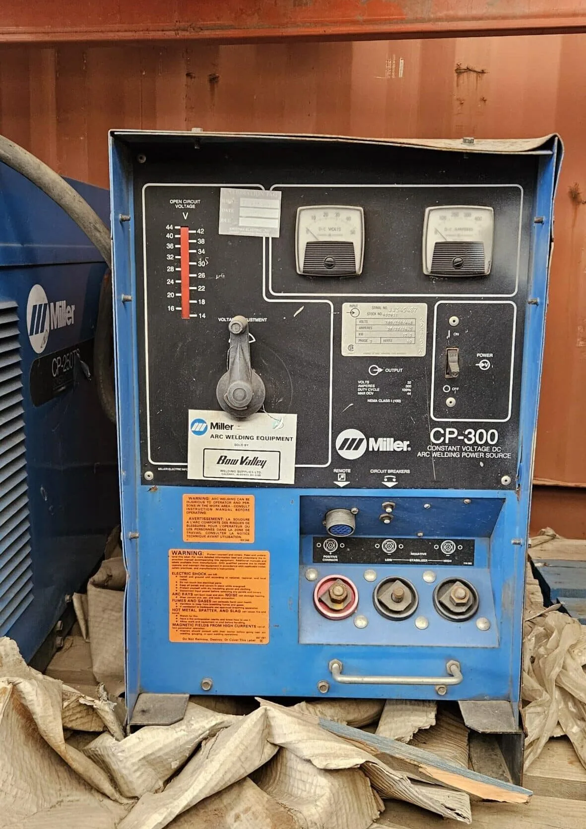 Used MILLER CP-300 Mig Welders Saskatchewan CA | Certified Sales and Rentals #1558057