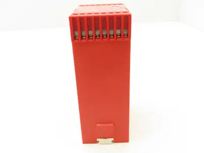 Allen Bradley 440R-S07140A Guardmaster Minotaur Stop Motion Detection 110/230VAC