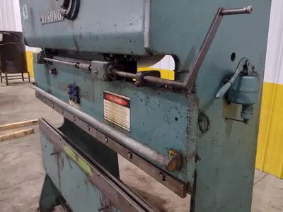 25 TON X 6' WYSONG MODEL #2572 MECHANICAL PRESS BRAKE: STOCK #23464