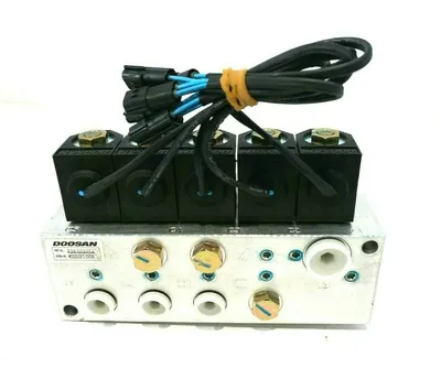 NEW DOOSAN 426-00245A SOLENOID VALVE 42600245A