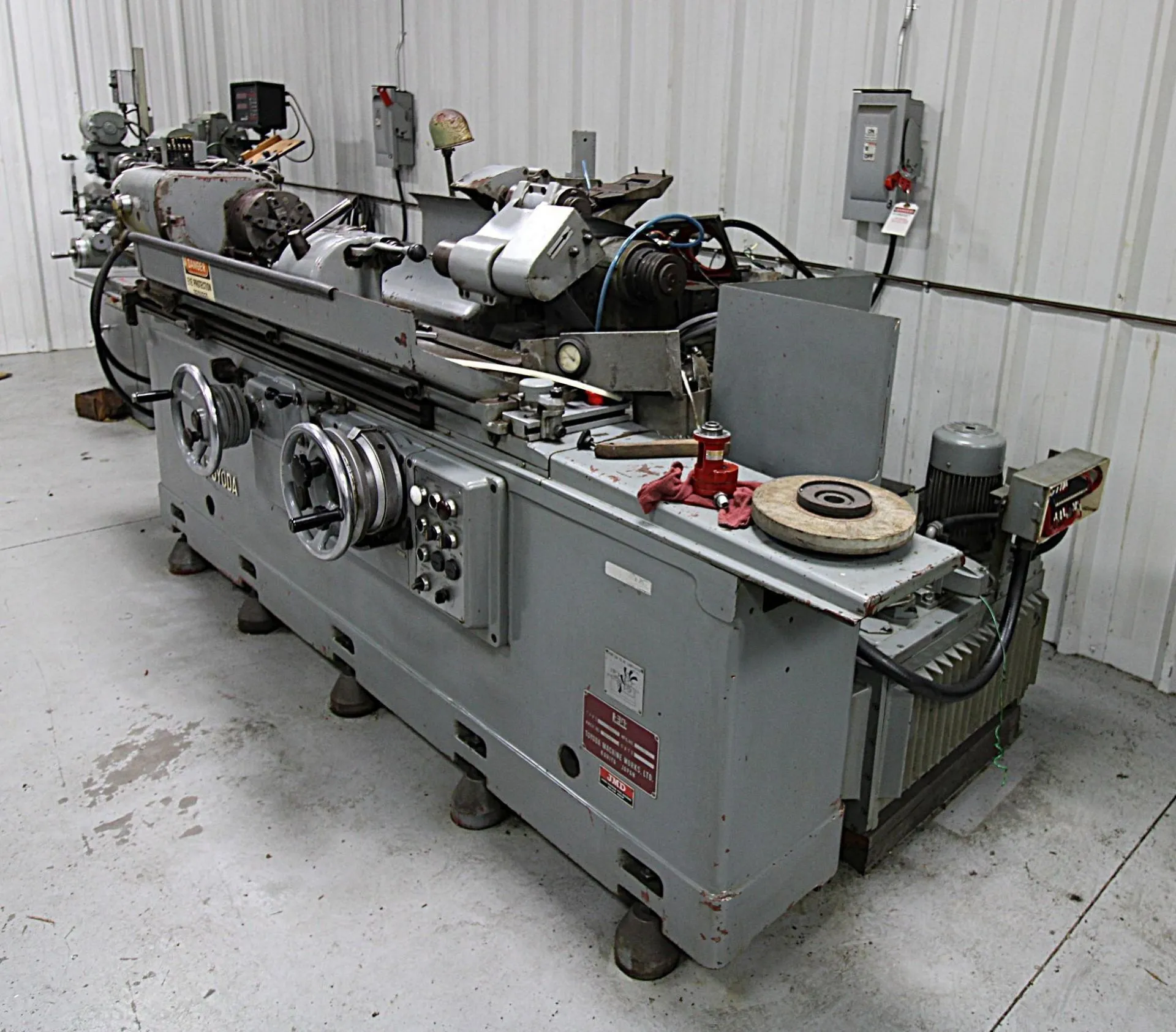 USED 1984 TOYODA GUP 28-100